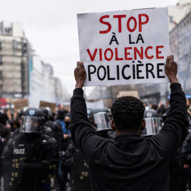 1 euro contre la violence policière