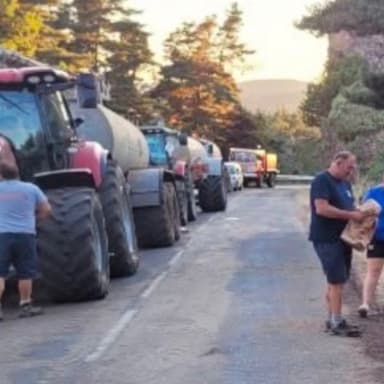 Solidarité a nos agriculteurs qui ont participé à la lutte contre l’incendie