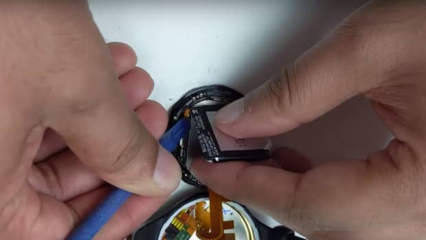 Moto 360 Sport Battery Enclosure