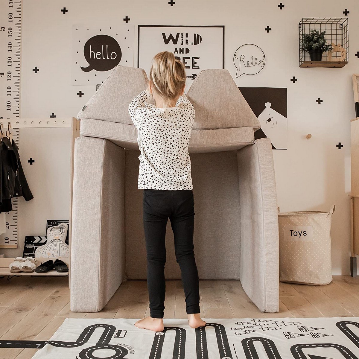 Looking for a fun and safe way to keep your kids active and engaged? Check out foam play couches! These versatile pieces of furniture provide a comfortable space for play, imagination, and relaxation. Learn about the benefits and different types available on the market in our latest article.