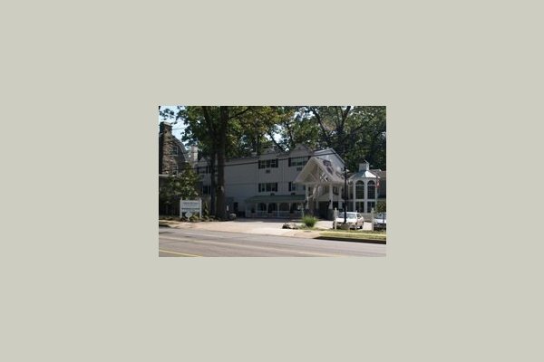 Arbor Terrace at Chestnut Hill 21967