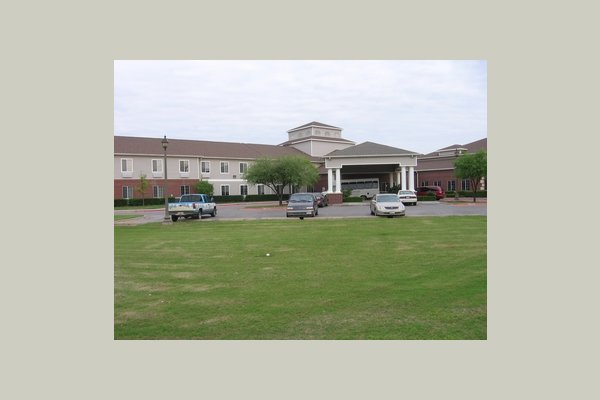 Royal Estates of Wichita Falls Front of Building 2