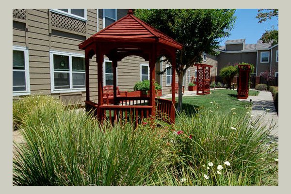 Sterling Court at Roseville An Assisted Living and Memory Care