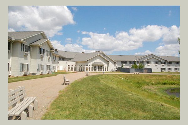 Emeritus at Canton RLK4SS_still_bkyd_0