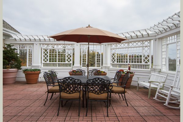 Sunrise of Columbia 63045_SunriseofColumbia_Columbia_MD_ExteriorPorch2