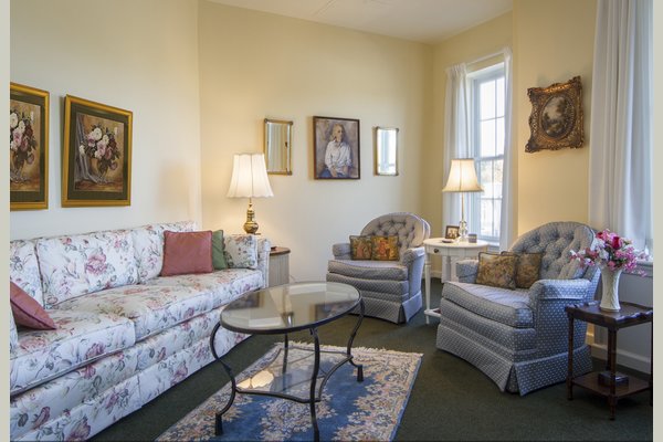 Sunrise of Grosse Pointe Woods 63117_SunriseofGrossePointeWoods_GrossePointeWoods_MI_AptSitting