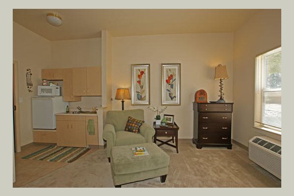 Emeritus at Pantano CQ2LZW_still_ap2