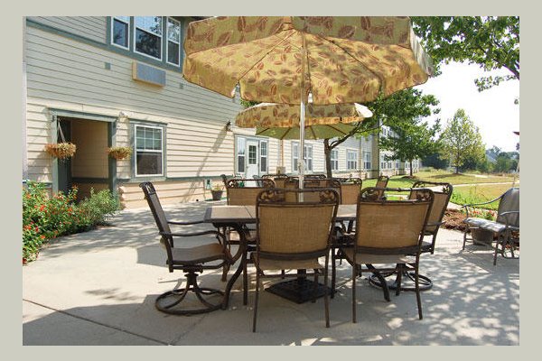 Emeritus at Bellaire Place 5T6AA6_still_cpt