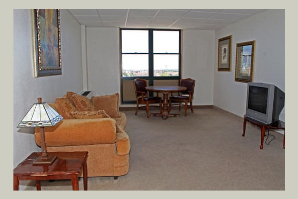 West Park Place, S.C.S. QTV2P3_still_2ste