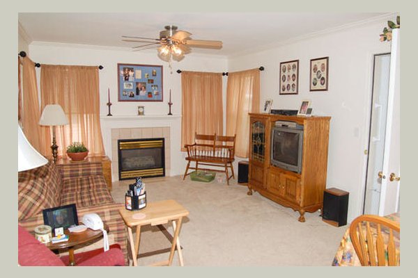 Emeritus at Sugarland Ridge DX7UZZ_still_3lr