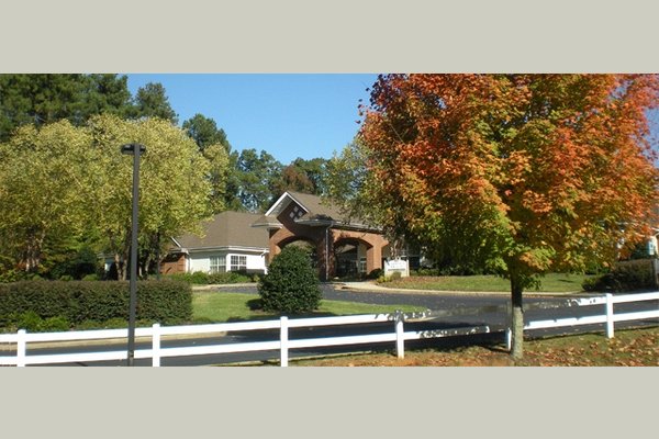 Carriage House Senior Living Community thumb_carriage