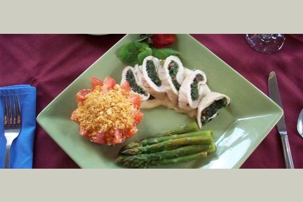 Sweetgrass Village Senior Living Community thumb_dining-i-chicken-roll