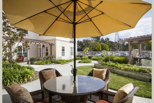 Sunrise At La Costa 63159_SunriseatLaCosta_Carlsbad_CA_ExteriorPorch2