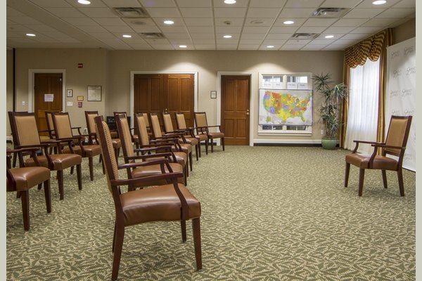 Grand Oaks 63052_GrandOaksAssistedLiving_Washington_DC_RecRoom