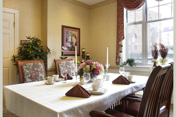 Sunrise of Lincoln Park 63029_SunriseofLincolnPark_LincolnPark_IL_PvtDining