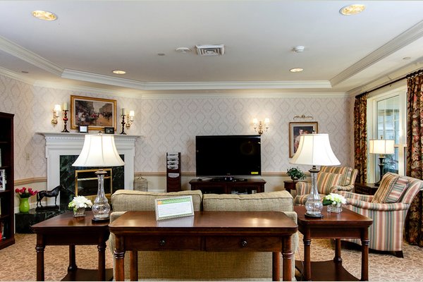 Sunrise of Lincroft Lincroft-TV-Lounge