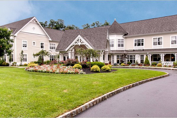 Sunrise of Lincroft Lincroft-Outdoor-Grounds