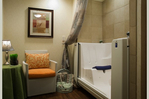 Sunrise Senior Living of McCandless 66029_SunriseofMcCandless_Pittsburgh_PA_AptBath