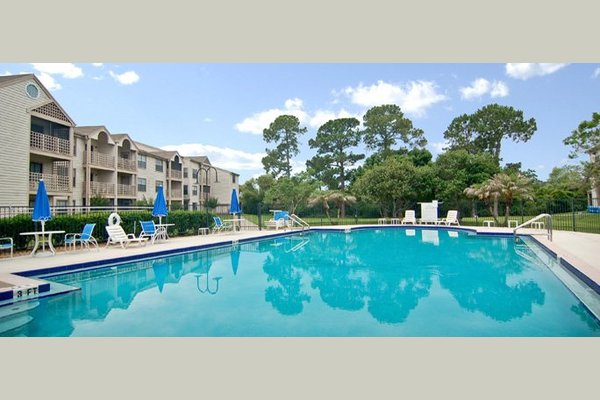 Chambrel at Island Lake  57070