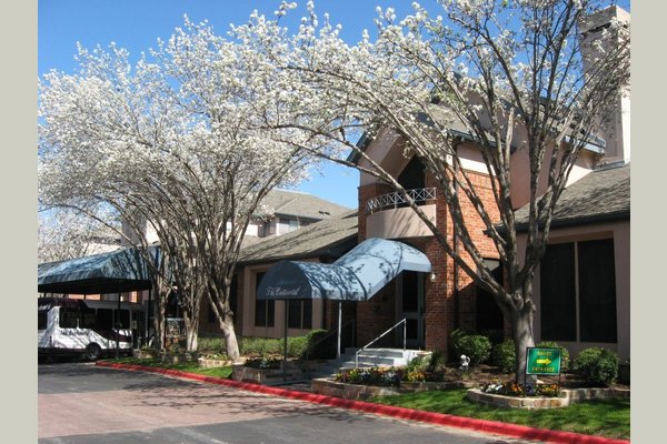 The Continental 69475