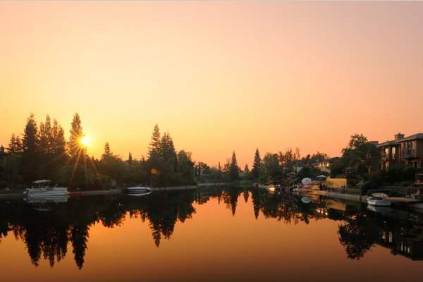 River Fountains of Lodi 51396