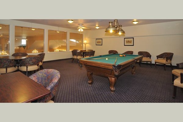 Pocasset Bay Retirement Living 59726