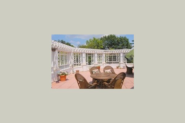 Sunrise Senior Living of Lafayette Hill 38631