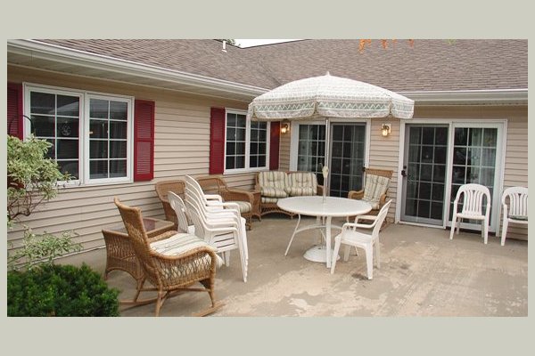 Sterling House of Neenah 61072