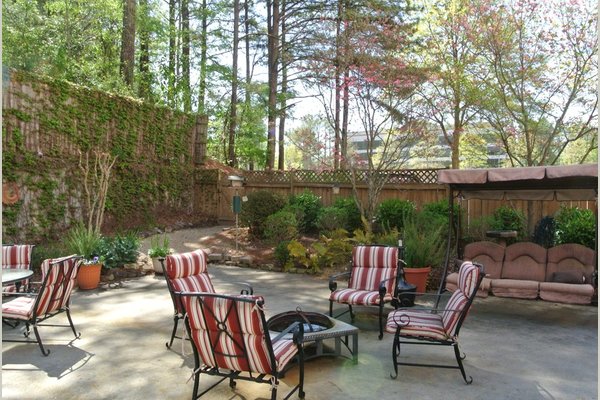 Dunwoody Pines 82141