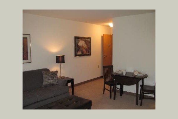 The Berkshire at Kensington 68278