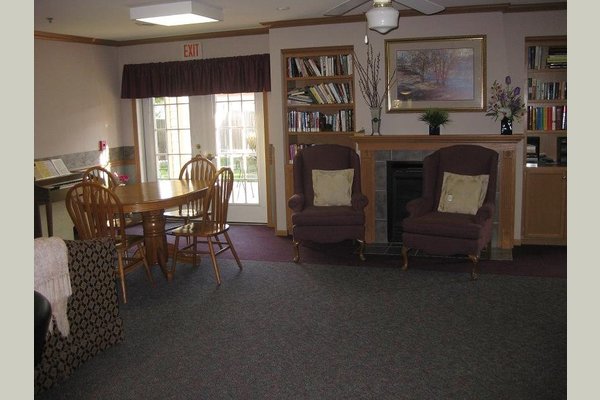 Prairie Oaks Senior Housing 47310