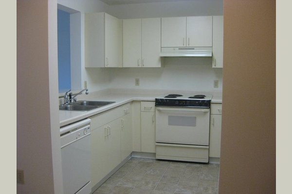 Prairie Oaks Senior Housing 47278