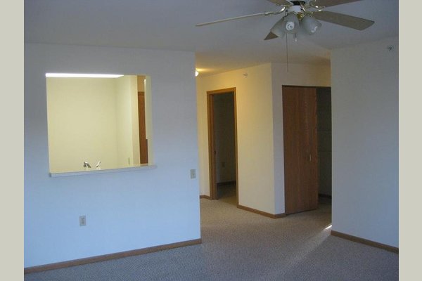 Prairie Oaks Senior Housing 47290