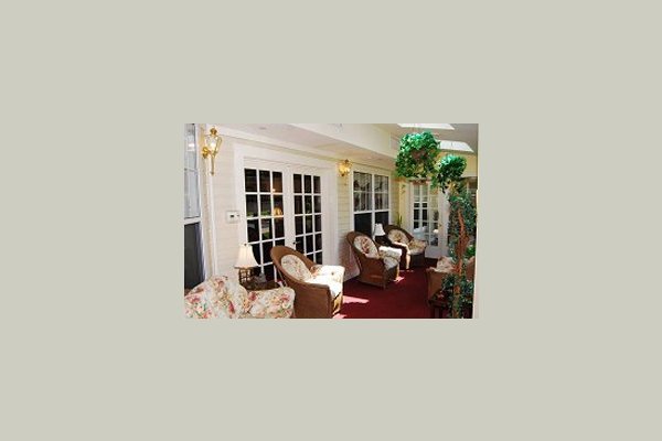 Sunrise of Lincroft 38860