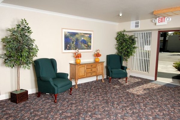 Auburn Oaks Senior Living 51292