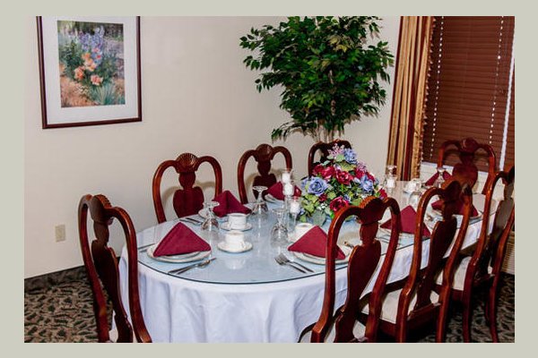 Emeritus at Elm Grove Estates K69UMD_still_s35-