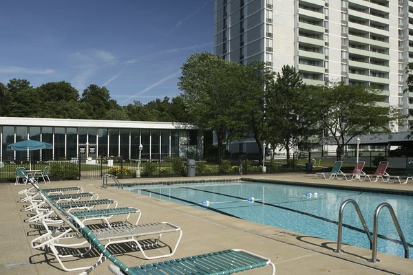 Gates Mills Place 87274