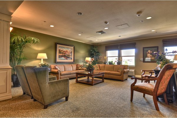 Vintage Simi Hills Vintage%20Simi%20Hills_Simi%20Valley_Assisted%20Living_Web-36