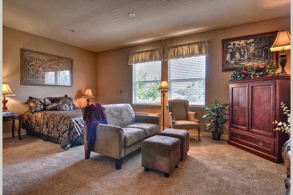 Vintage Simi Hills Vintage%20Simi%20Hills_Simi%20Valley_Assisted%20Living_Web-49