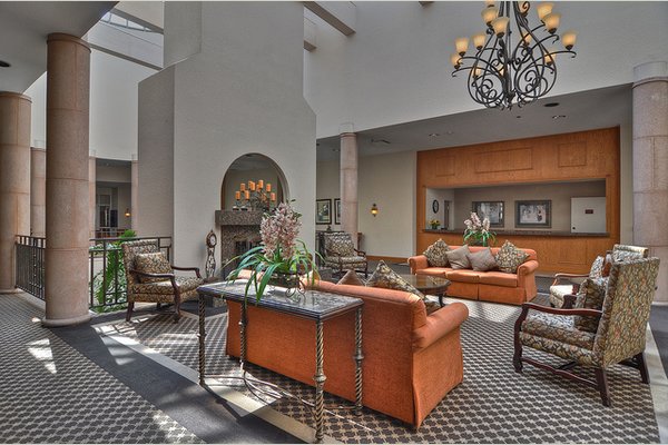 The Wellington The%20Wellington_Laguna%20Hills_Assisted%20Living_Web-11