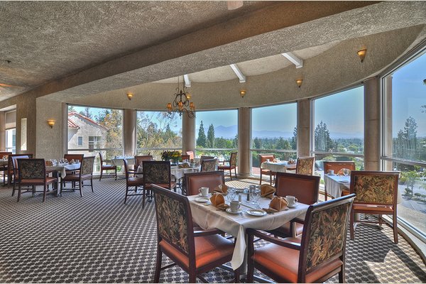 The Wellington The%20Wellington_Laguna%20Hills_Assisted%20Living_Web-36