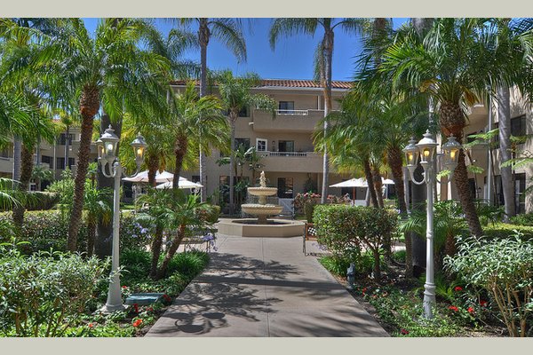 The Regency The%20Regency_Laguna%20Woods_Assisted%20Living_Web-46