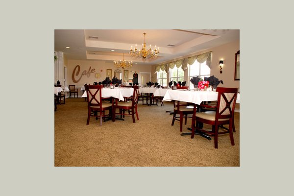 The Pointe At Cedar Park dining2