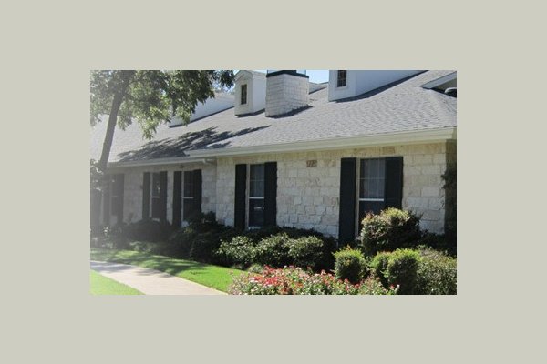 Colonial Gardens - Fort Worth house 2