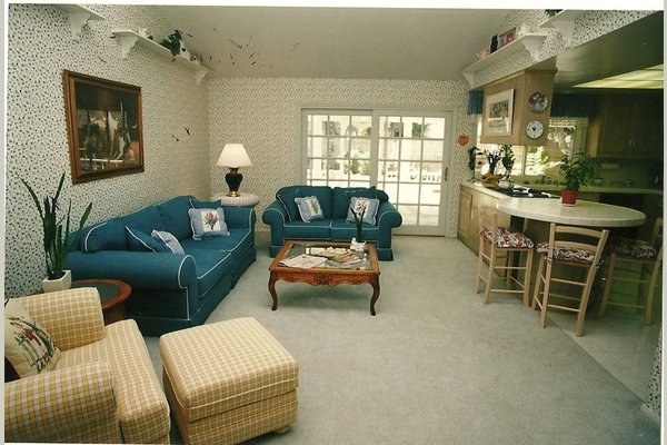 Lake Forest Country Home 2 91744