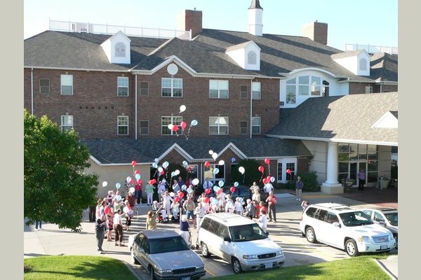 Marshall Square Retirement Resort 93284