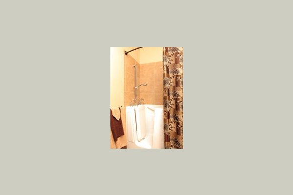 The Lodge at Riverside Harbor I 67313