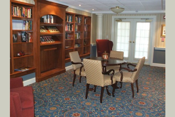 Bentley Commons 70131