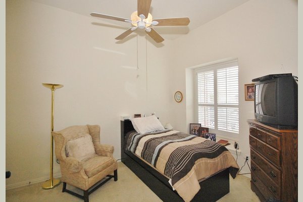 HuntLeigh - Waverly 79194