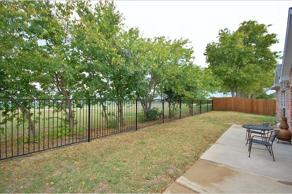 HuntLeigh - Waverly 79210